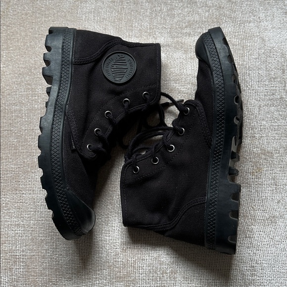 Palladium Pampa Hi Black Canvas Boots - Picture 2 of 7